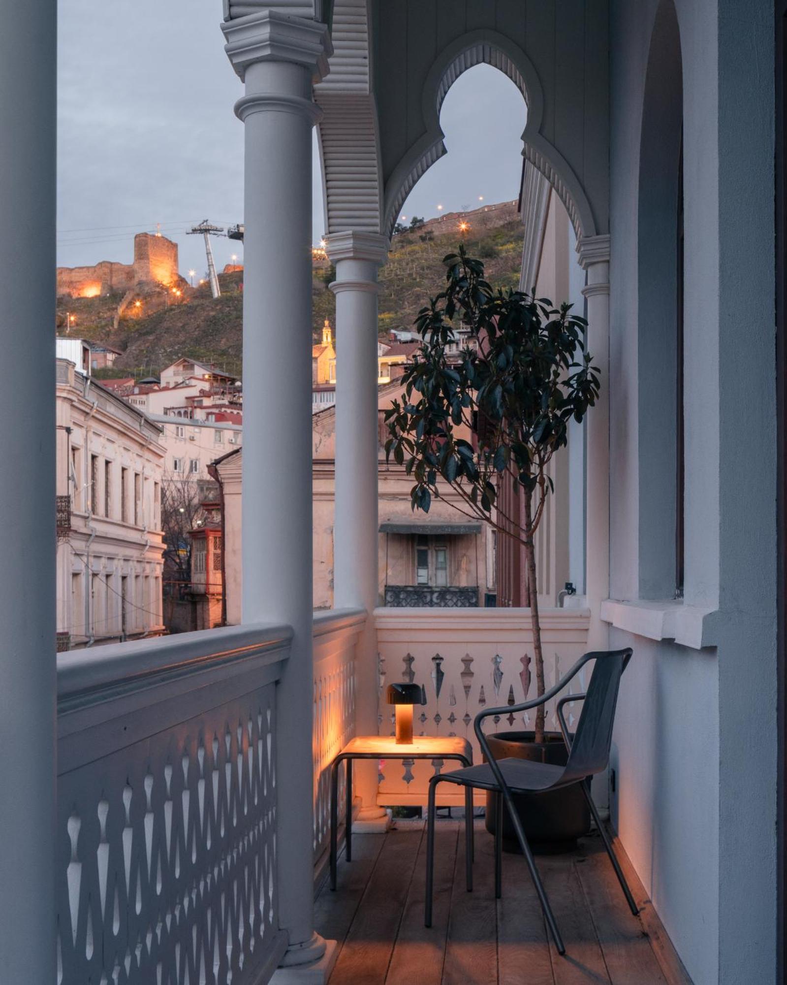 טביליסי Puris Moedani Boutique Hotel מראה חיצוני תמונה